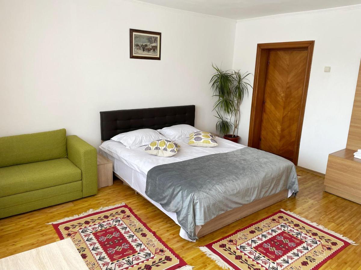Pensiunea Dana 3* Horezu