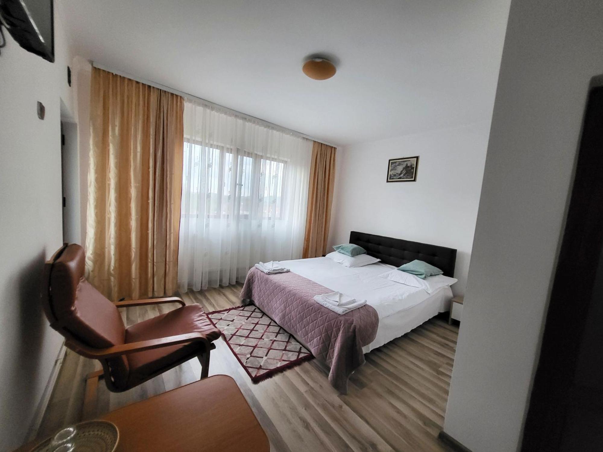 Pensiunea Dana Guest house 3*