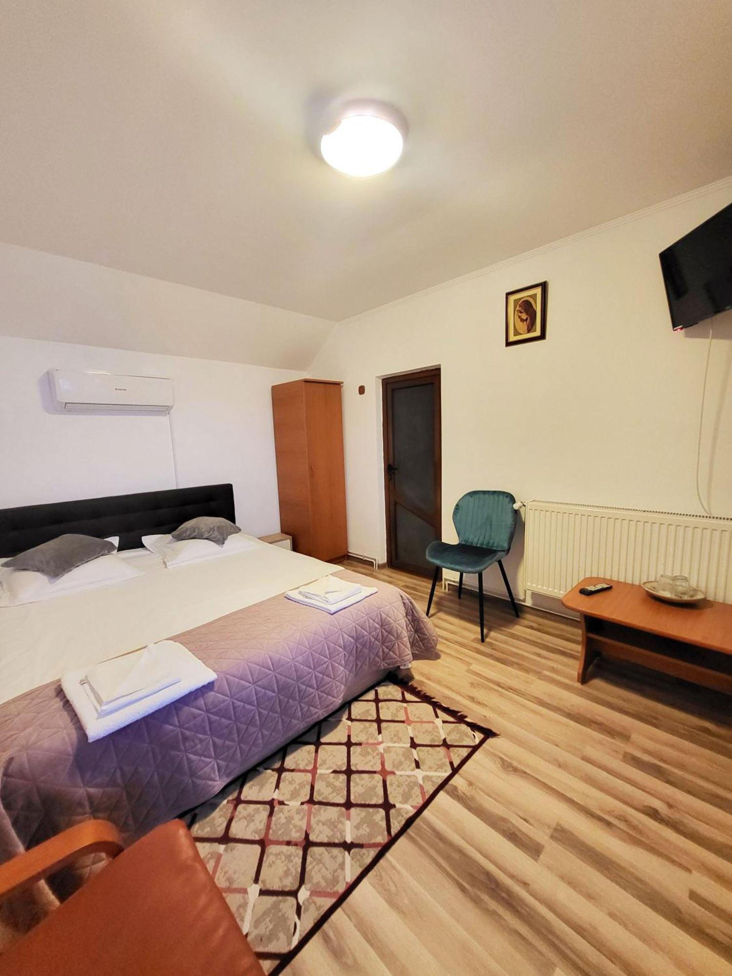 Pensiunea Dana 3* Horezu